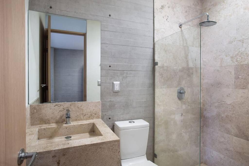 Apartment La Condesa: Spacious Two-story With Terrace For 8 *