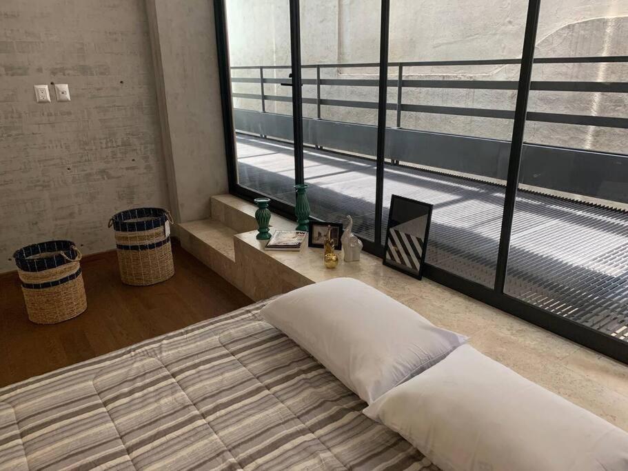Apartment La Condesa: Spacious Two-story With Terrace For 8
