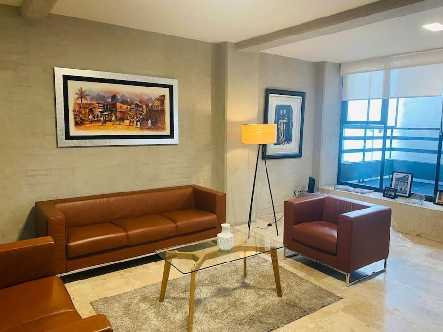 La Condesa: Spacious Two-story With Terrace For 8 Apartment *